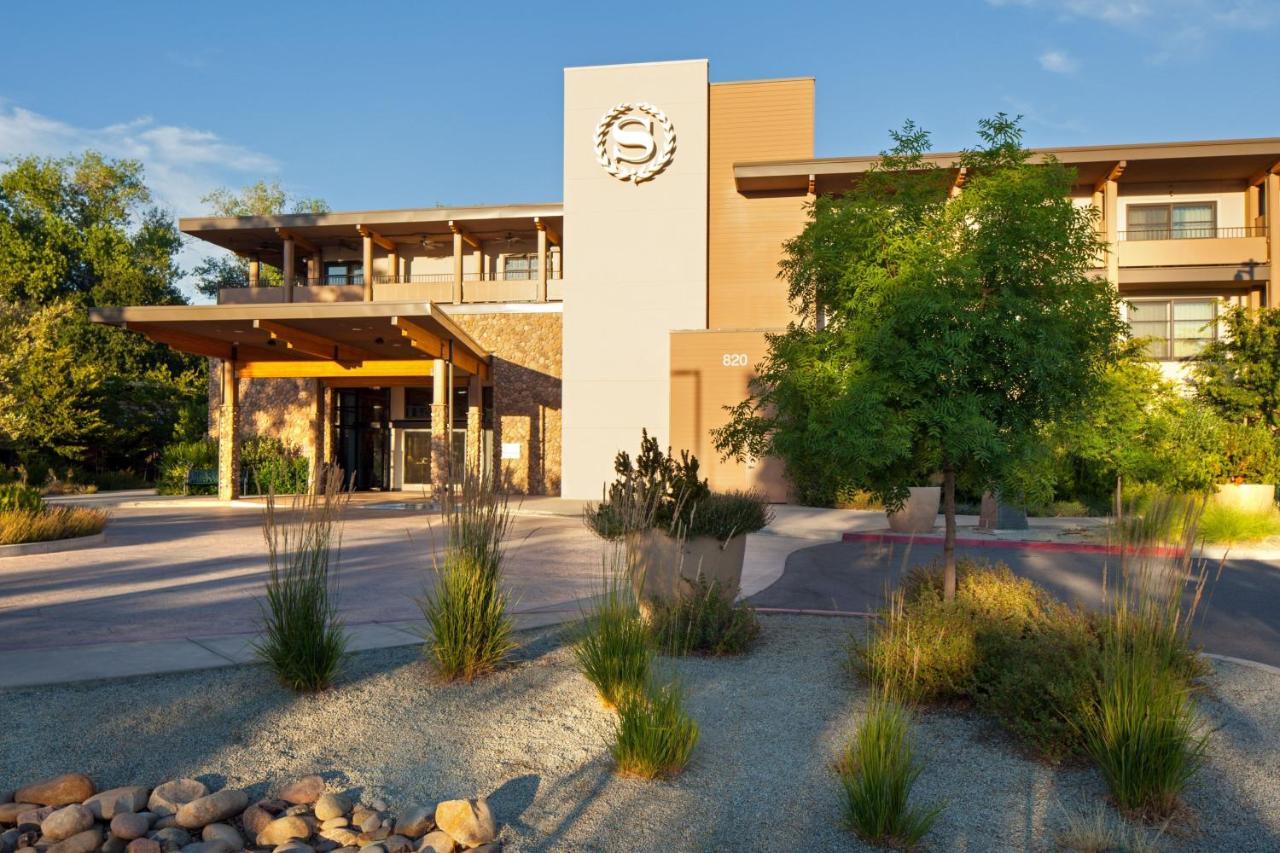 Sheraton Redding Hotel At The Sundial Bridge Экстерьер фото